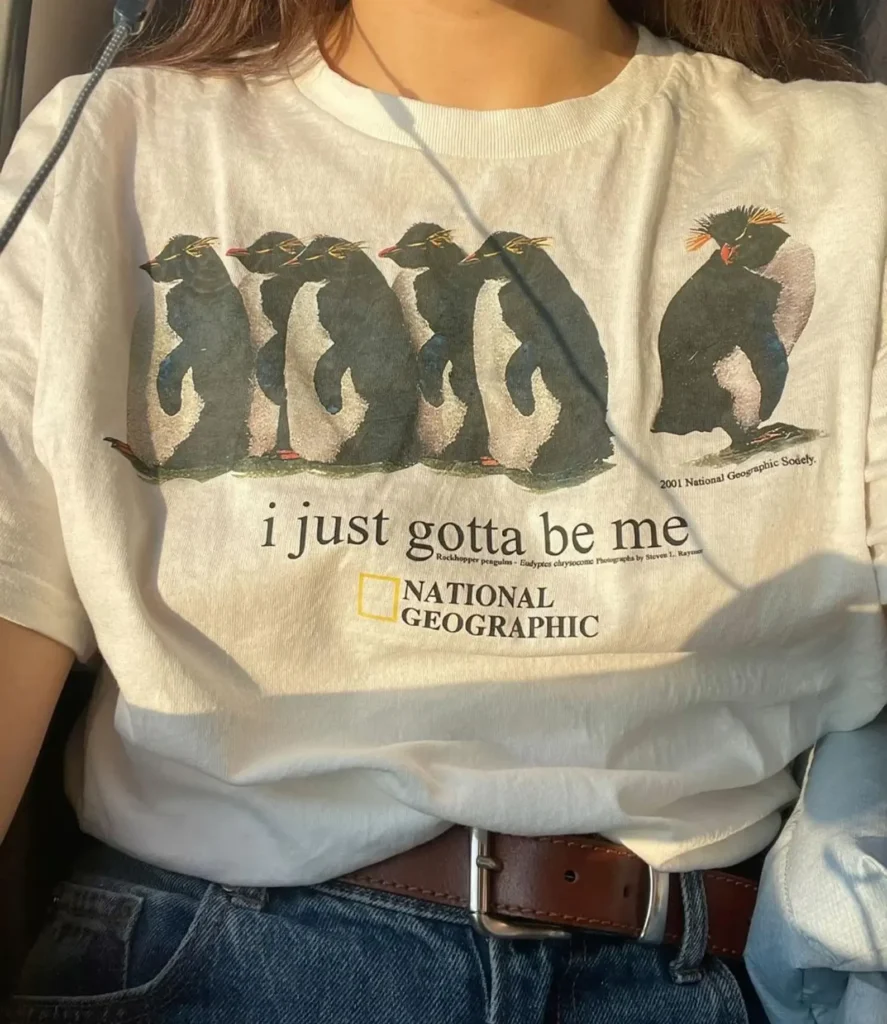 I Just Gotta Be Me Penguins Unisex Tişört